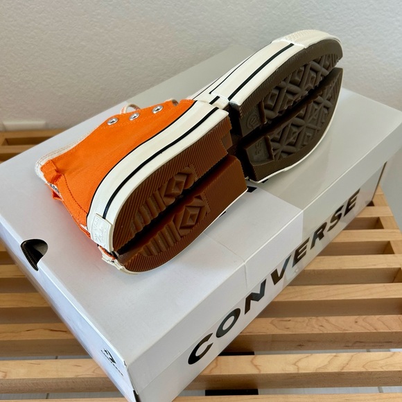 Converse Chuck Taylor All Star 70 Hi
2-in-1 Feng Chen Wang Orange Ivory - Picture 5 of 6